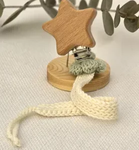 Chupeteros de crochet.